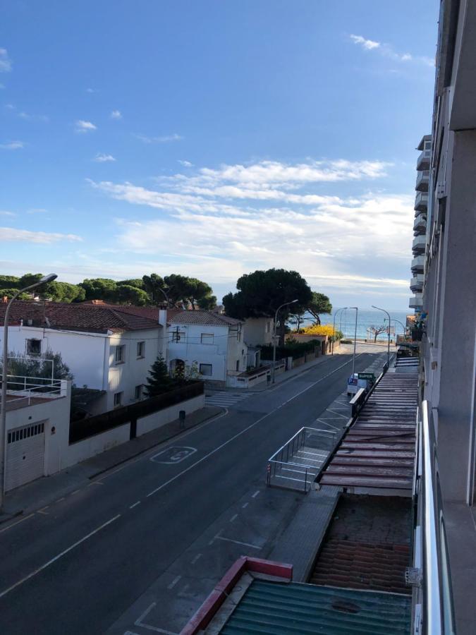 Beta'S Place - Apartamento Primera Linea De Playa Blanes Exterior foto